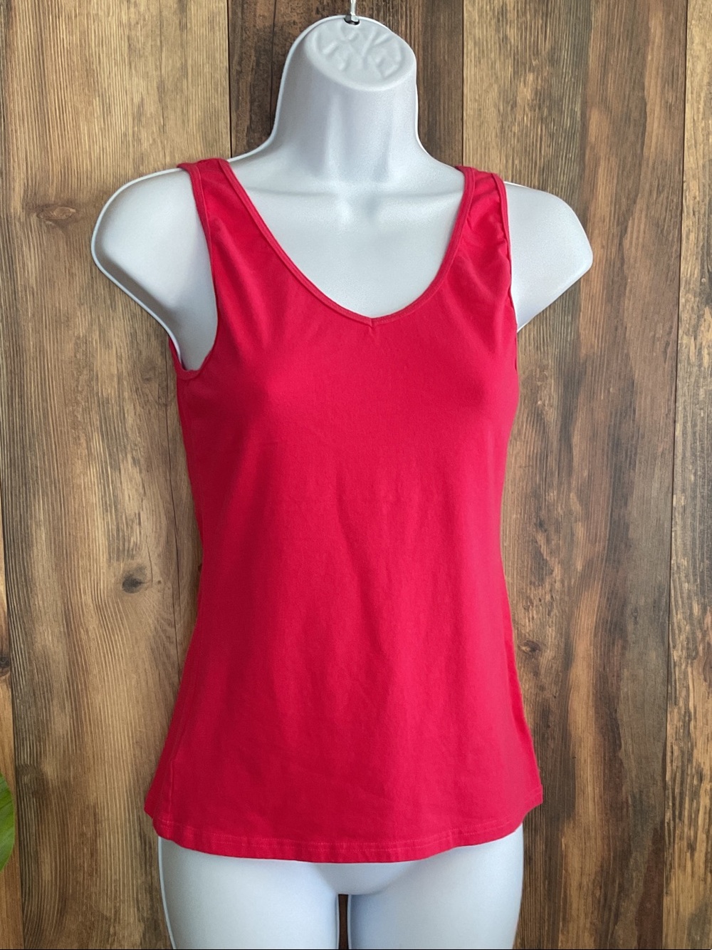 Serra Bright Pink Scoop Neck Tank Top M 193JH